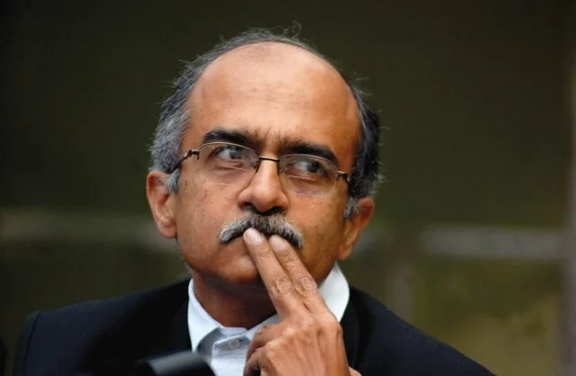 Rift in AAP breaks wide open as Prashant Bhushan writes letter to Kejrival