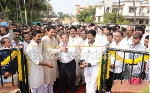 Late Lokayya Shetty circle inaugurated in Ballalbagh