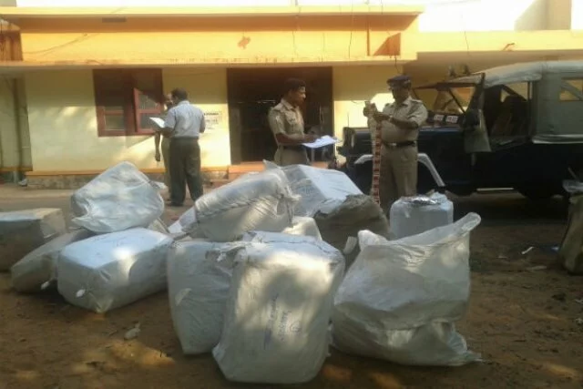25 sacs of pan products seized in Kasargod