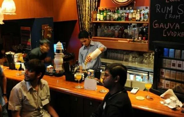 Kerala bars to shut this evening, says High Court