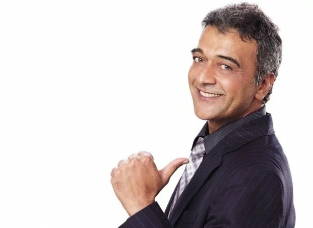 Builder threatens singer, actor Lucky Ali