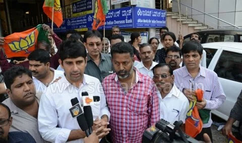 BJP protest against non-appointment of Commissioner in Mangaluru