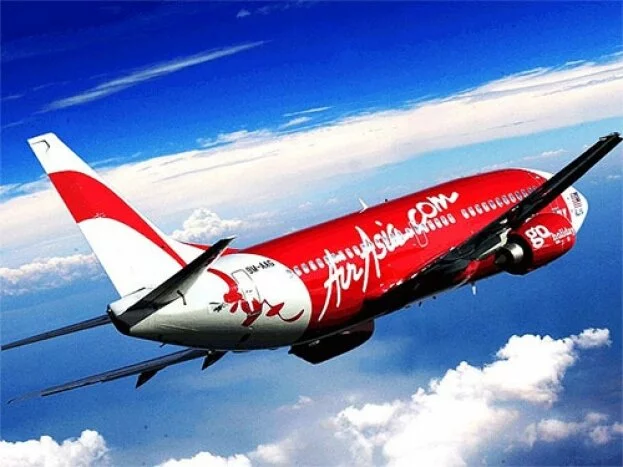 Still no sighting of missing AirAsia plane after 12 hours