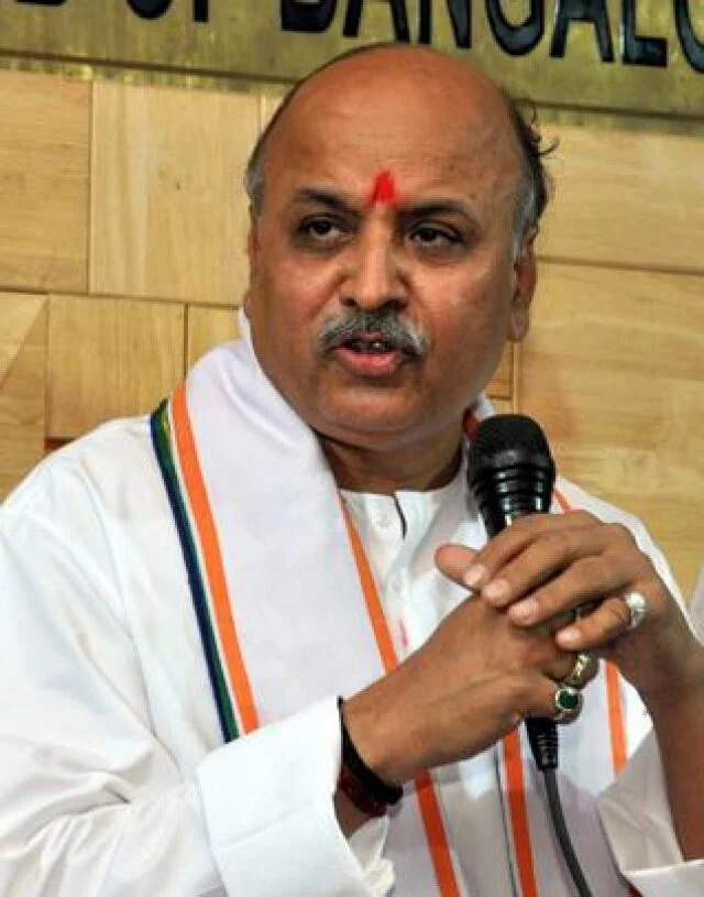 Hindu Samajotsava: Togadia banned from entering Bengaluru