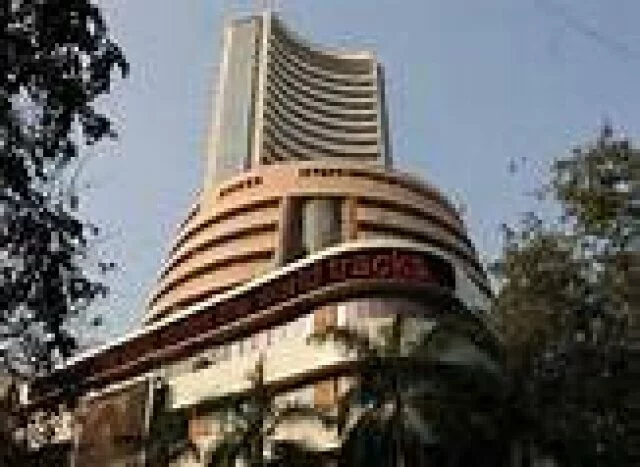 Sensex surges 366 points; banking stocks gain