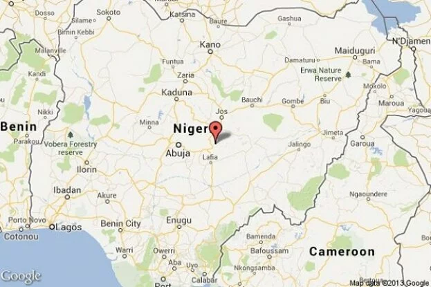 Suicide bomb attack kills 13 in Nigerian market