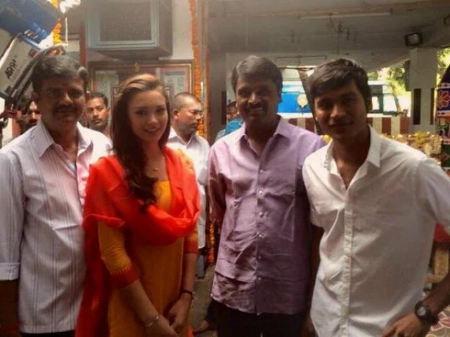 Dhanush's Next With The VIP Team: Plays A School Kid Yet Again?