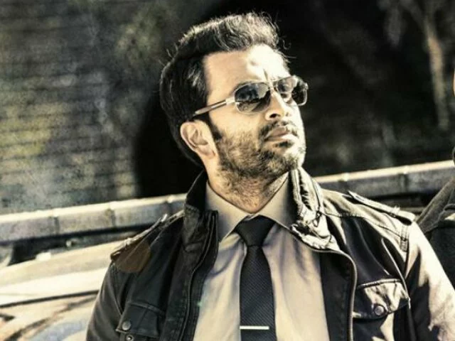 Prithviraj To Romance 3 Heroines In 'Anarkali'