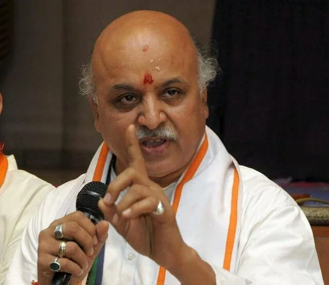 Restriction on Togadia: Who will address Virat Hindu Samajotsava?