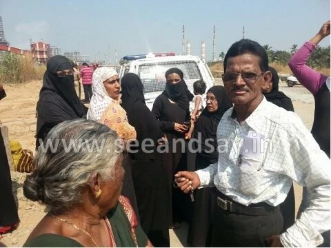 Residents of Jokatte protest against MRPL coak and sulfar unit