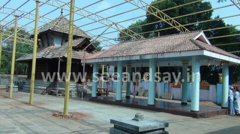 Bells and oil lamps robbed from Shri Mahammayi temple