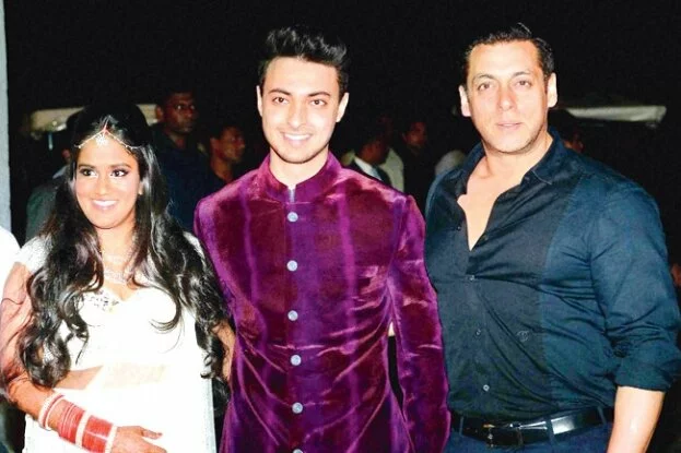 Salman Khan gifts Arpita a flat in Bandra as wedding present