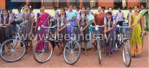 Free bicycles distributed to students