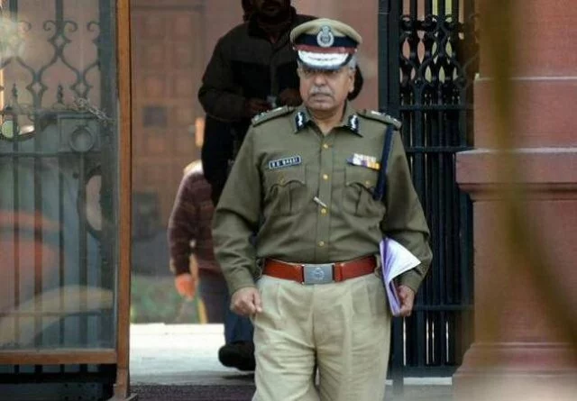 Modi asks Delhi police chief to probe church attacks