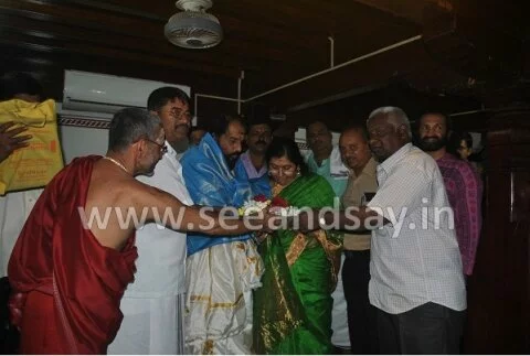 Yesudas celebrates 75th birthday in Kollur temple