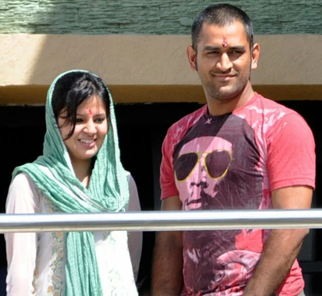 Dhoni blessed with a baby girl