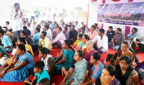 Locals, DYFI protest in front of Pollution control Board in Baikampady