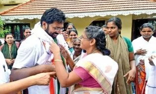 Congress wins Kerala bypolls with margin of 10,000 votes